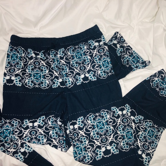 Adorable Patterned Pajamas - Picture 4 of 6